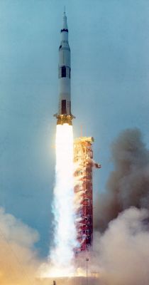 04-11-1970: the launch of Apollo 13
nessun commento
Parole chiave: Saturn V