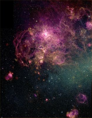 30-Doradus, R-136 Star Cluster and the "Tarantula Region"
"...Per alcuni, la Cultura si fa sottovoce, con la semplicità e la condivisione critica delle informazioni.
Per altri si fa strillando, con rabbia, e cercando di imporre agli altri una visione acritica delle informazioni.

Molti pensano che la Cultura, comunque, si possa - o si debba - fare solo attraverso le azioni e le dimostrazioni "pratiche".

Io credo che la Verità sia nel concetto di Cultura che ognuno di noi possiede e ritiene di trasmettere. Io, ad esempio, penso che la Cultura possa farsi solo usando la Parola..."

P.C. Floegers - "Scritti di Cronaca e Sociale"

Parole chiave: From Earth Images - Cerro Tololo Inter-American Observatory (CTIO)