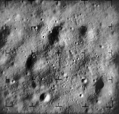 The "floor" of Alphonsus Crater (3" before impact)
Caption NASA originale:"Last image taken by the Ranger 9 wide-angle A-camera about 3 seconds before impact. The image shows the floor of Alphonsus Crater from a distance of 7,5 km. The frame is about 3.3 Km across, the resolution is about 6 meters. North is at 12:30 (Ranger 9, A070)".

Location & Time Information
Date/Time (UT): 1965-03-24 T 14:08:17
Distance/Range (km): 7.58
Central Latitude/Longitude (deg): -12.85, 002.41 W 
Orbit(s): Impact - Hard Landing
Parole chiave: The Moon