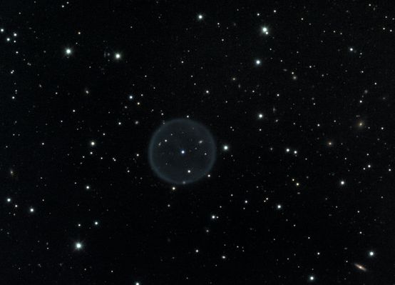Spherical Planetary Nebula Abell 39
"...L’esistenza di molti trascorre in attesa che sia proprio il Tempo a dare qualcosa e così, mentre si resta immobili ad aspettare, non ci si accorge che intanto l’intero Universo ha cambiato posizione e d’immutato è rimasta solo la nostra immagine, sul cui riflesso abbiamo fissato quell’esistenza..."

Giuseppe Spina

Parole chiave: From Earth Images