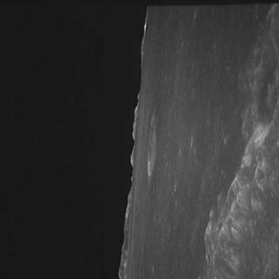 AS 10-30-4421 - Mare Crisium
Questo è il frame originale (in versione compressa) da cui Mike Bara ha preso spunto per la sua ricerca e per la relativa teorizzazione (che potete leggere per intero sul Sito "Lunar Anomalies Homepage"). Purtroppo, su questa tematica (e su altre affini), chi sa - anzi: chi "dovrebbe saperne" - più di tutti (la NASA), tace. 
Noi prendiamo atto di questa mancanza di collaborazione da parte dell'Ente Spaziale più famoso del Mondo e continuiamo a cercare, seguendo i dettami della nostra coscienza e muovendoci in linea con la nostra cultura e filosofia. 
Staremo a vedere...
Parole chiave: Lunar Domes - Moon from orbit