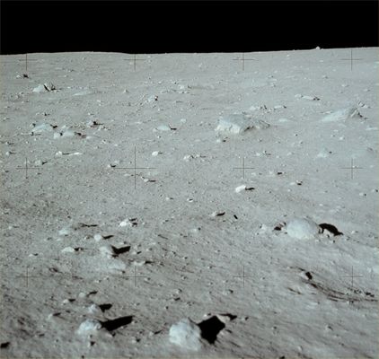 AS 11-40-5940 - Horizon (HR)
nessun commento
Parole chiave: Lunar Surface - Rocks, Boulders and Craters