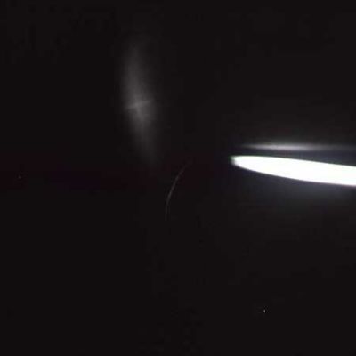 AS 14-69-9495 - Orbital Enygma (3)
Un frame davvero suggestivo (come minimo...)! Purtroppo non sappiamo che cosa altro dire e allora...Vi offriamo l'immagine così com'è e Vi invitiamo a svolgere le considerazioni che riterrete più appropriate - magari anche cercando di elaborare il frame con l'aiuto di qualche programma ad hoc...
Parole chiave: Controversial