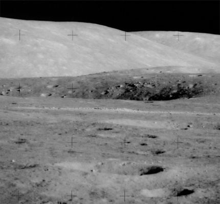 AS 15-84-11244 - Chalin Crater
Original caption:"106:56:54 MT. Dave shifted his aim farther to the West to take a series of pictures of Chalin Crater. 

Scan courtesy NASA Johnson".
Parole chiave: Lunar Craters - Chalin
