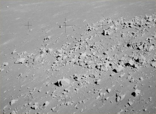 AS 15-84-11257 - Layering? (HR) - detail mgnf
nessun commento
Parole chiave: Lunar Surface - possible layering