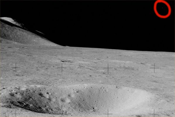 AS 15-82-11392 - Lunar Horizon and Star-like Object (HR - detail mgnf)
nessun commento
Parole chiave: Lunar Horizon - Possible Star-like Object