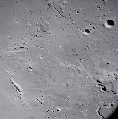 AS 15-90-12309 - Schroter's Valley & Aristarchus "C"
nessun commento
Parole chiave: The Moon from orbit - Schroteri Valley