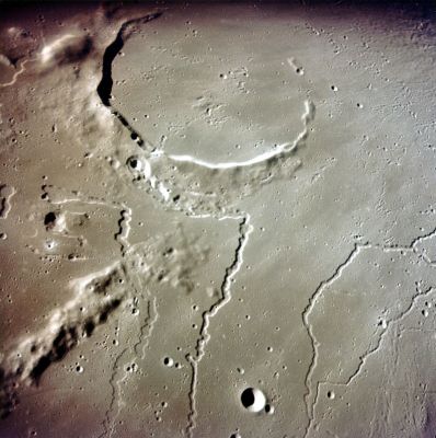 AS 15-93-12609 - Prinz Crater (HR)
nessun commento
Parole chiave: The Moon from orbit - Craters (Prinz)