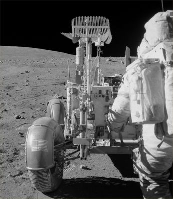 AS 16-108-17621 - Lunar Rover and Astronaut
nessun commento
Parole chiave: Lunar Rover