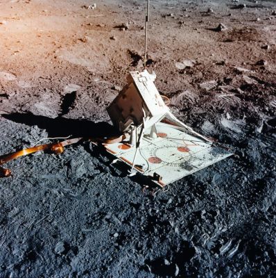 AS 16-113-18380 - Here's the Lunar "Grenades Launcher"!
Close-up of the so-called "Mortar Box": after the Apollo 16 Astronauts left the Moon, experimenters on Earth sent signals to the Mortar Pack - via the radio aerial shown here - to launch each of the 4 grenades that were inside it. 
The actual purpose of this "experiment" is still unknown.
Parole chiave: Lunar Equipment