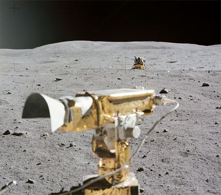 AS 16-115-18552 - Distant view of the LM
nessun commento
Parole chiave: Lunar Module and Lunar Rover