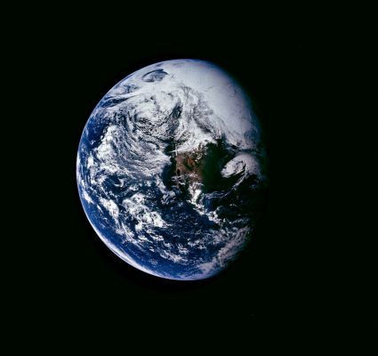 AS 16-118-18885 - Baja California
Caption NASA originale:"View of Earth during Trans-Lunar Coast. Baja California is at the center of the image".
Parole chiave: The Earth from Space