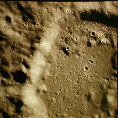 AS 16-120-19369 - Moonscape from orbit (6)
nessun commento
Parole chiave: Moon from orbit