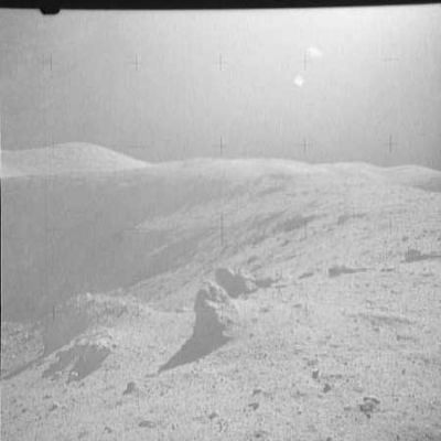 AS 17-133-20244 - Crater with outcrops (3)
La Ricerca e l'Investigazione, infatti (siano esse Scientifiche o meramente Amatoriali), non devono fermarsi solo davanti a ciò che è "strano" o "curioso" o "anomalo": esse devono investire (o almeno tentare di farlo) il "tutto", sempre nutrendo Curiosità per l'Ignoto e sincera  ammirazione per chi ha avuto il coraggio di "andare avanti il più possibile".
Buona passeggiata, dunque...
Parole chiave: Moon outcrops