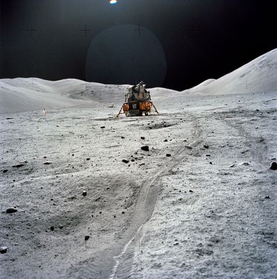 AS 17-134-20506 - Moon panorama with Lunar Module
Jack Schmitt may have taken this photo of the LM while waiting for Houston to decide if they needed him to do anything else at the ALSEP site before returning to the LM. 
Parole chiave: Postcards from the Moon