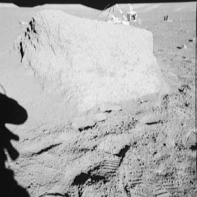 AS 17-136-20718 - A huge boulder's on the way!
nessun commento
Parole chiave: Postcards from the Moon