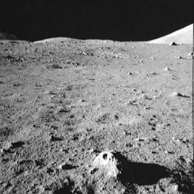 AS 17-136-20771 - Dust and stones
nessun commento
Parole chiave: Moon rocks, sand and debris