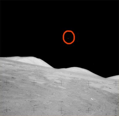 AS 17-143-21939 - The "flying" hammer (2)
Prosieguo del "volo" del martello...
Parole chiave: Postcards from the Moon