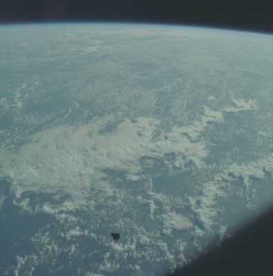 AS 09-21-3222 - Earth and LM in the distance
Parole chiave: Earth and Lunar Module