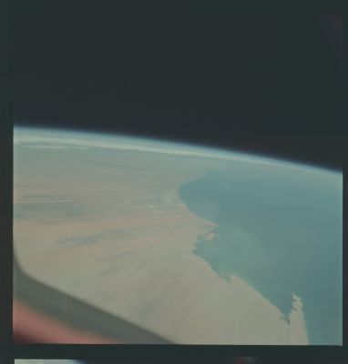 AS 09-22-3410 - Coast-line
Parole chiave: The Earth from orbit