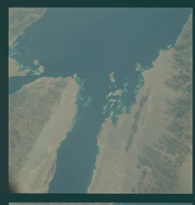 AS 09-23-3523 - From orbit...
Parole chiave: The Earth from orbit