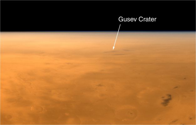 Gusev Crater Landscape from MGS (Extremely Enhanced Natural Colors; credits:NASA/JPL-MSSS)
Si tratta di un'immagine a colori ad HD semplicemente fantastica, ottenuta dalla Sonda Mars Global Surveyor e relativa (in parte) all'area di lavoro di Spirit. Abbiamo scelto di mostrarVi questo frame per almeno 3 buoni motivi: 1) perchè si tratta di un frame bellissimo; 2) perchè ci fa vedere bene i "colori di Marte" (che, dall'alto, sembrano diversi da quanto ci mostrano le Sonde che stazionano sulla superficie e 3) perchè ci aiuta a cogliere, usando i nostri occhi, la sensazione che proveremmo se ci trovassimo fisicamente su una nave spaziale, in orbita intorno a Marte.
Parole chiave: Mars from orbit