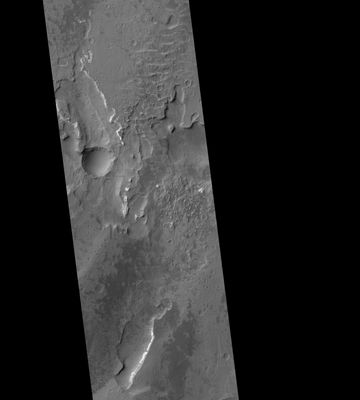 Holden Crater floor near intersection with Uzboi Vallis (2)
nessun commento
Parole chiave: Mars from orbit - Craters - Controversial