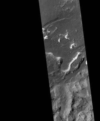Holden Crater floor near intersection with Uzboi Vallis
nessun commento
Parole chiave: Mars from orbit - Craters - Controversial