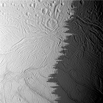 Enceladus fly-by (11) - from approx. 33.000 Km
nessun commento
Parole chiave: Saturn's Moons - Enceladus