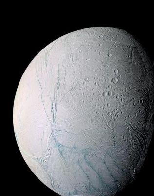 Enceladus (1)
A masterpiece of deep time and wrenching gravity, the tortured surface of Saturn's moon Enceladus and its fascinating ongoing geologic activity tell the story of the ancient and present struggles of one tiny world. This is a story that is recounted by imaging scientists in a paper published in the journal Science on March 10, 2006. 
The enhanced color view of Enceladus seen here is largely of the Southern Hemisphere and includes the South Polar terrain at the bottom of the image. 

Ancient craters remain somewhat pristine in some locales, but have clearly relaxed in others. Northward-trending fractures, likely caused by a change in the moon's rate of rotation and the consequent flattening of the moon's shape, rip across the southern hemisphere. The South Polar terrain is marked by a striking set of 'blue' fractures and encircled by a conspicuous and continuous chain of folds and ridges, testament to the forces within Enceladus that have yet to be silenced.
Parole chiave: Saturn's Moons - Enceladus