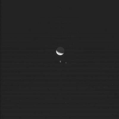 A "Hat-Trick" of Moons...
Original caption:"N00047441.jpg was taken on December 30, 2005 and received on Earth December 31, 2005. The camera was pointing toward JANUS that, at the time, was approximately 2.353.449 Km away and the image was taken using the CL1 and CL2 filters".
Parole chiave: Saturn's Moons - Janus, Epimetheus and Enceladus