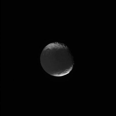 Approaching Japetus
Original caption:"N00042823.jpg was taken on November 08, 2005 and received on Earth November 09, 2005. The camera was pointing toward IAPETUS at approx. 774,151 Km away, and the image was taken using the CL1 and IR3 filters".
Parole chiave: Saturn's Moons - Japetus