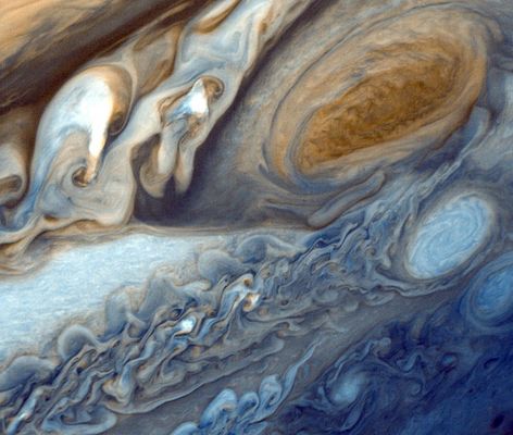 The Great Red Spot, from Voyager 1
Original caption:"This view of Jupiter was taken by Voyager 1. This image was taken through color filters and recombined to produce the color image. 
This photo was assembled from three black and white negatives by the Image Processing Lab at Jet Propulsion Laboratory". 
Parole chiave: Jupiter