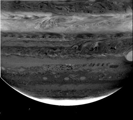 Jupiter's clouds - 727 nnmts filter
All the already mentined Jovian features have also been seen from ground-based telescopes, from NASA's HST and from NASA's Galileo spacecraft. 
Chief among these features is the very dark patch seen in the weak methane image (619 nnmts) near the top-middle of the frame. 
It is almost invisible in the next image (890 nnmts) and it appears to be composed of strands of bright clouds in this frame (727 nnmts). 

This is a Region similar to the "hot spot" where the Galileo Probe entered Jupiter's atmosphere in 1995. 
These images indicate that cloud cover is present at the higher altitudes but absent from the lower altitudes and this is also what the Galileo Probe found when it entered Jupiter's atmosphere.
Parole chiave: Jupiter