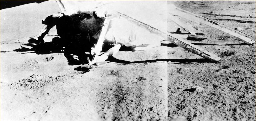 The "Nest" of Lunokhod-1
nessun commento
Parole chiave: Mare Imbrium - the "Petal-shaped Nest" of Soviet Lunar Rover Lunokhod-1