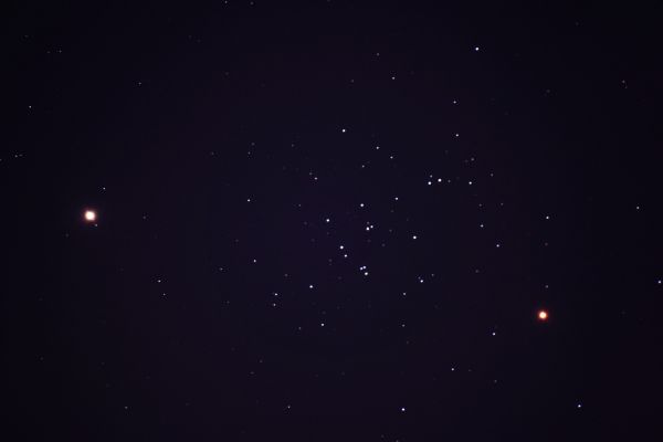 In between...: M 44, Saturn and Mars
"...Let your eyes look directly forward,
And your gaze be straight before you.
Keep straight the path of your feet,
And all your ways will be sure..."

- Proverbs 4:25-26
Parole chiave: Amatorial Pictures