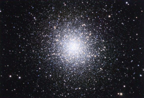 M 13 - Globular Star Cluster
"...Deum colit qui novit..."

(Seneca)

"...Dio lo adora (solo) chi lo conosce..."
Parole chiave: From Earth Pictures - Amatorial Pictures