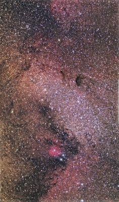 M 24 - A "Nebular" Region near the Center of the Galaxy
"...Il Cammino che percorri, per quanto arduo possa essere o sembrare, prima o poi ti condurrà alle Stelle: non porti, dunque, domanda alcuna: percorrilo!..."

P.C. Floegers - "In the Paradox"
Parole chiave: From Earth Images