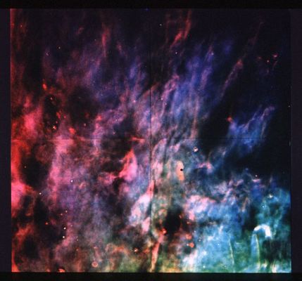 M 42 - "Window Curtain" structure of the Great Orion Nebula
"...Quot homines, tot sententiae..."

(Terenzio)

"...Tante sono le opinioni quanti sono gli uomini che le manifestano..."
Parole chiave: Hubble Images
