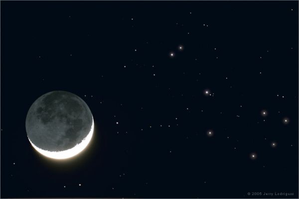 M 45 and April's Moon
"Ignoranti quem portum petat, nullus suus ventus est"

(Seneca)

"Le navi degli indecisi non hanno mai il vento a favore"
Parole chiave: From Earth Images