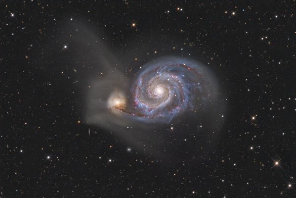 M 51 - Spiral Galaxy
"...Ab alio exspectes, alteri quod feceris..."

(P. Siro)

"...Attenditi dagli altri quello che ad altri hai fatto..."
Parole chiave: From Earth Pictures - Professional Pictures