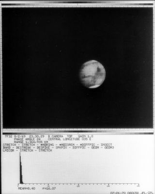 Mars from Mariner 7: approaching Mars (2)
nessun commento
Parole chiave: Mars from Space