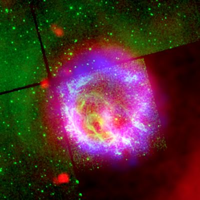 Supernova Remnant in N 76 Nebula
"...Ed è l'Ingegno, simile a una barca
Che corre rischio uguale per naufragio,
E quando è vuota e quando è troppo carca..."

(Borsini - "Noviss. Galateo")
Parole chiave: From Space Images - SST