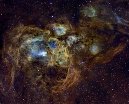 NGC 6357 - Emission Nebula and Open Star Cluster
"...I closed my eyes,
Drew back the curtains,
To see for certain,
What I thought I knew,
Far far away, someone was weeping,
But the World was sleeping,
Any Dream will do..."

Dal Musical "Joseph and the Amazing Technicolor Dreamcoat"
Parole chiave: From Space Images - Hubble Images