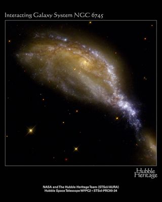 NGC 6745 - Collision of Galaxies
"...Whoever welcomes one such child in my name, welcomes me..."

Matthew, 18:5 
Parole chiave: Hubble Images