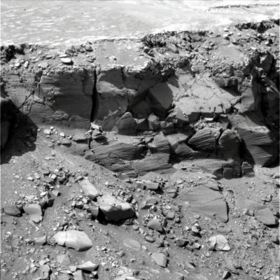 Features of Victoria Crater's Inner Rim  - Sol 1019 (Original NASA/MER2/JPL b/w Frame) 
nessun commento
Parole chiave: Victoria Crater