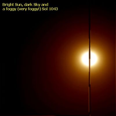 Bright Sun, Dark Sky... - Sol 1043
Se l'atmosfera di Marte è realmente sottile come dice la NASA, allora, già a "mezzo cielo" - e cioè intorno ai 45° dall'orizzonte - il cielo di Marte dovrebbe diventare scuro, molto scuro, così come appare in questa immagine elaborata da noi, su frame NASA-Opportunity, e così come appare anche sulla Terra, in montagna, ad altezze superiori ai 5000 metri.
L'unica differenza è che, sulla Terra, la dominante - anche in caso di cielo molto scuro, è l'azzurro; su Marte, è l'arancio.

Parole chiave: The Sun from Mars