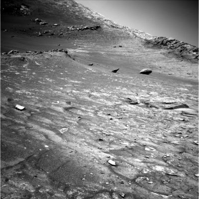 Paving on the walls of Endurance Crater (3)
Quattro nuovi frames che ci fanno vedere, sempre più da vicino e con una qualità dei dettagli ancora più grande, i "Pavimenti di Endurance" i quali, secondo noi, sono un'autentica, spettacolare, unica ed indecifrabile "Meraviglia di Marte"!
Parole chiave: Endurance Crater - unusual inner features