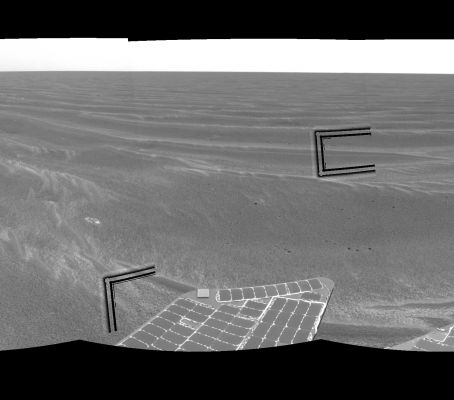 Vostok Crater - 360� Panorama (4)
nessun commento
Parole chiave: Mars craters