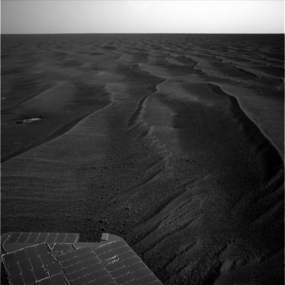 A quiet Ocean of Dunes (2)
nessun commento
Parole chiave: Postcards from Mars